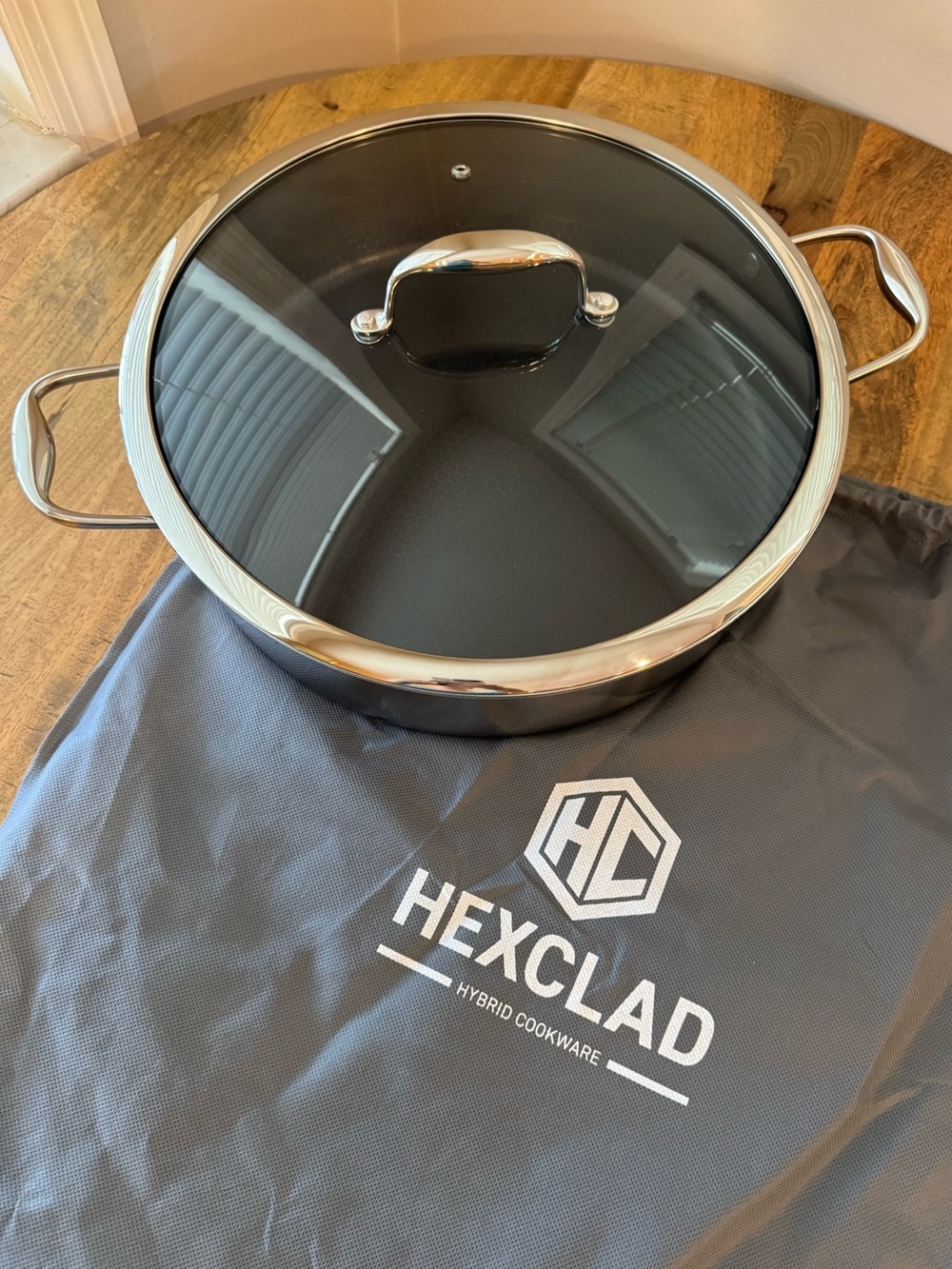 HEXCLAD 5.5 Qt Hybrid Deep Sauté Pan w/ Glass Lid, 12” Everyday Pan w/ Lid NEW